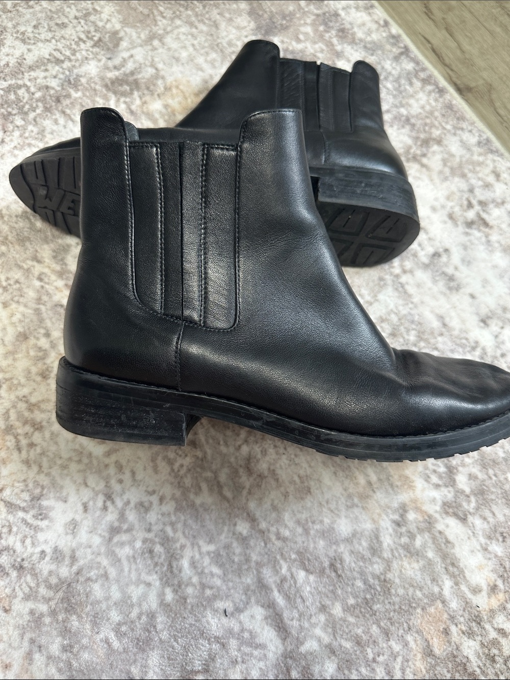 Stuart Weitzman Black Leather Chelsea Boots 6M